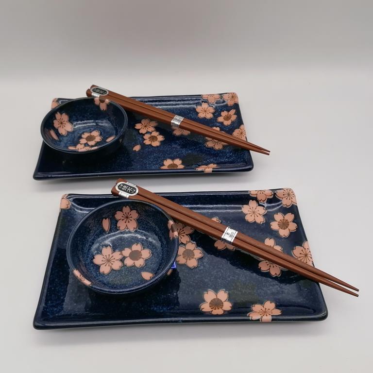Set da sushi per 2 con fiori di ciliegio blu/rosa