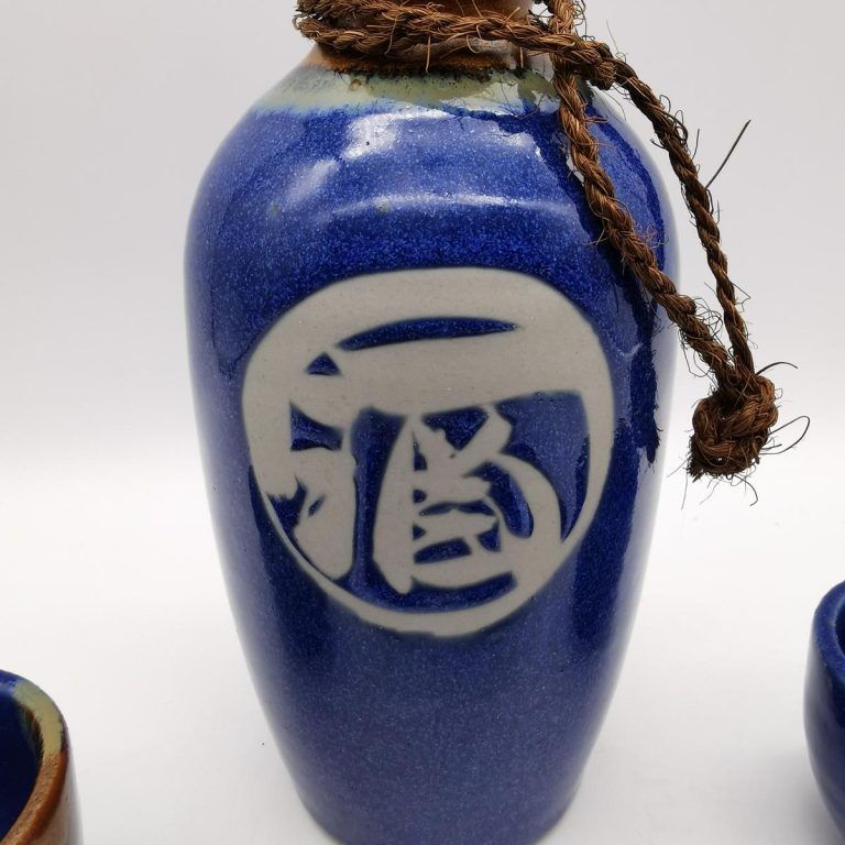 Set da sake blu/marrone