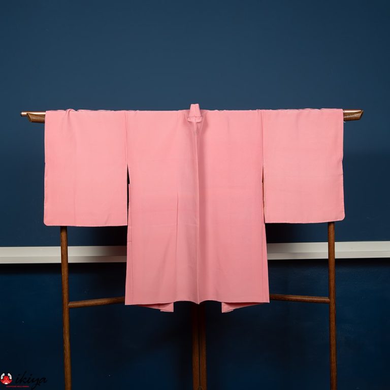 Haori da donna in seta "chirimen" rosa