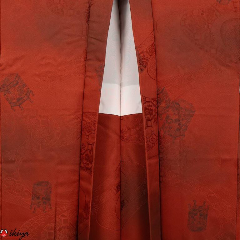 Haori da donna in seta "rinzu" rosso scuro con "kaioke"
