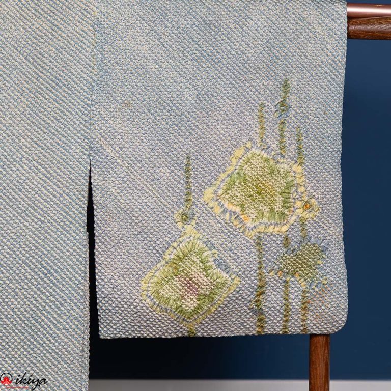 Haori da donna in seta "shibori" verde-acqua con motivo floreale