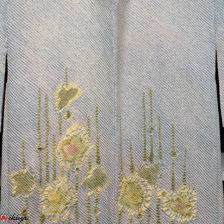 Haori da donna in seta "shibori" verde-acqua con motivo floreale