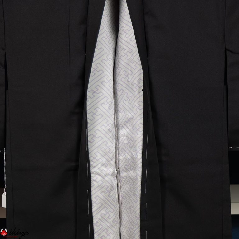 Haori da donna nero formale con motivo "gosho guruma"