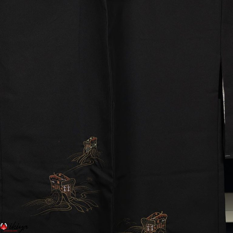 Haori da donna nero formale con motivo "gosho guruma"