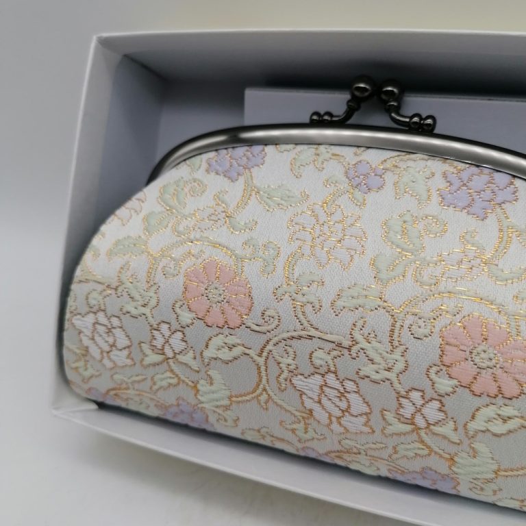 Portamonete artigianale da Kyoto L - Bianco con fiori colorati