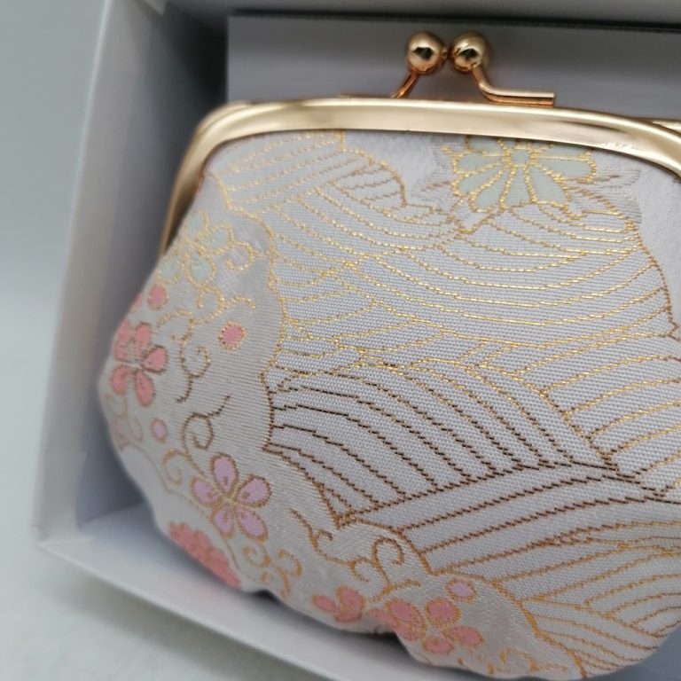 Portamonete artigianale da Kyoto M - Bianco con onde e fiori