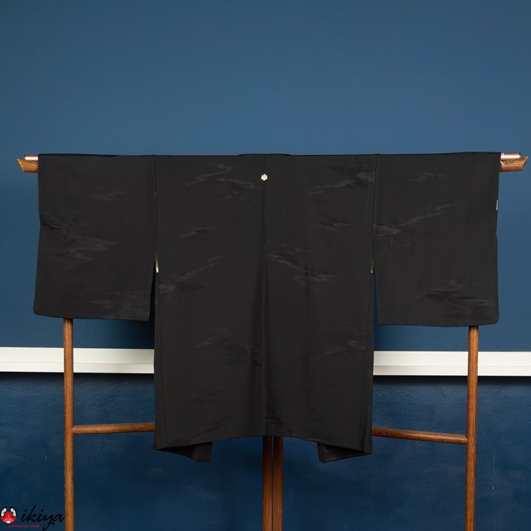 Haori da donna formale in seta "rinzu" nera