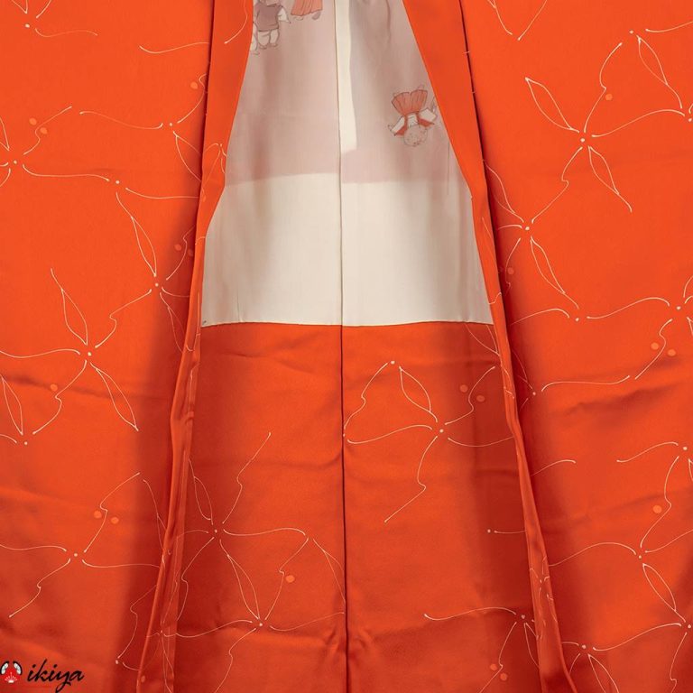 Haori da donna in seta arancione con motivo floreale