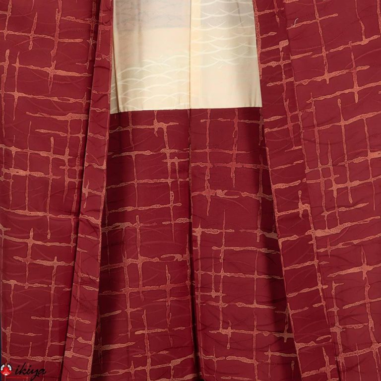Haori da donna in seta rosso scuro con motivo a griglia