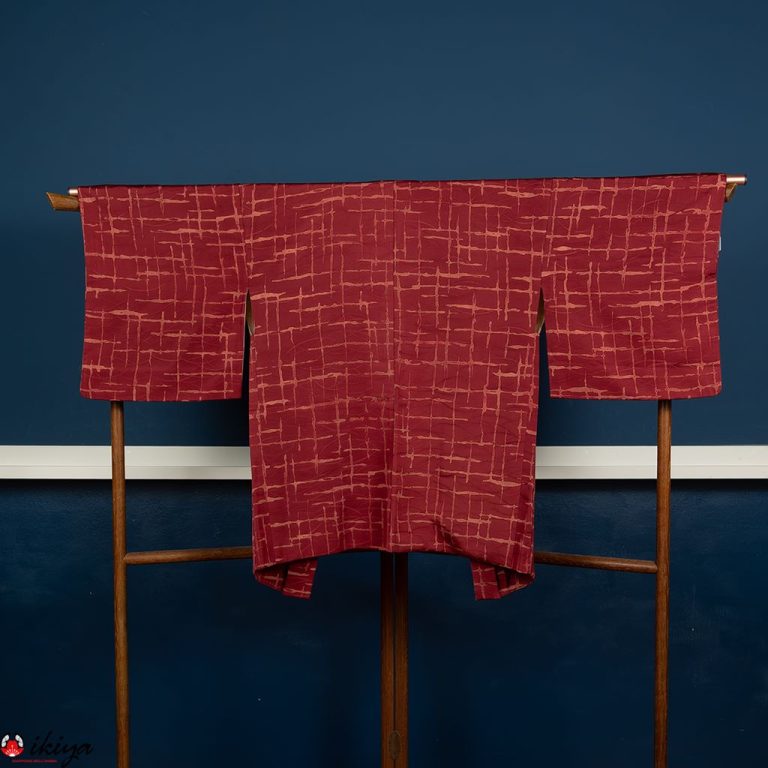 Haori da donna in seta rosso scuro con motivo a griglia