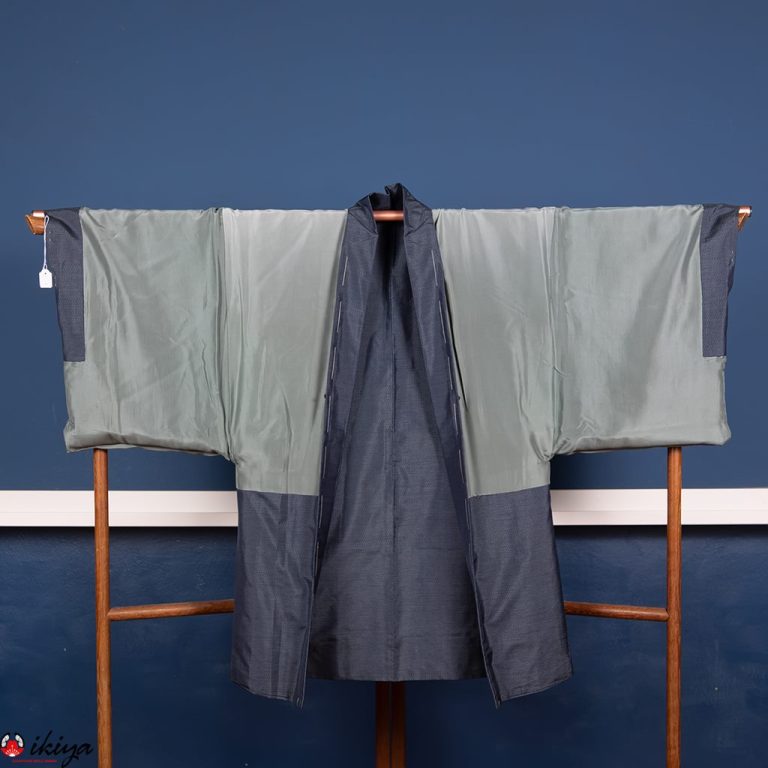 Haori da uomo in seta blu con motivo di ventagli