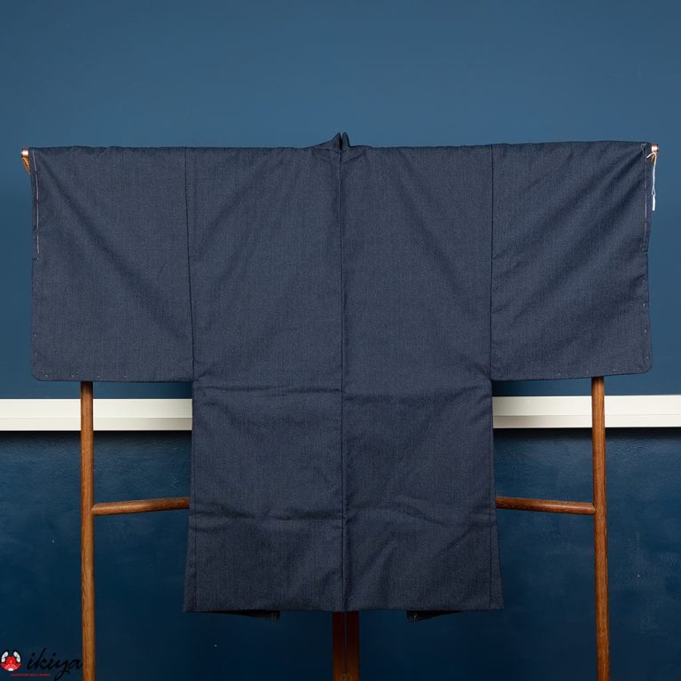 Haori da uomo in seta grezza blu con "tsuba" e ventagli