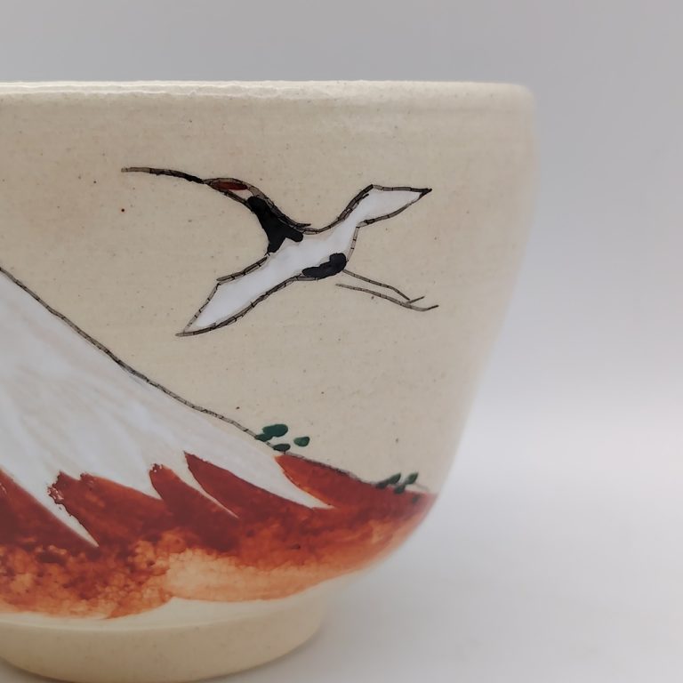 Chawan in ceramica Kyoyaki con gru e Fuji rosso