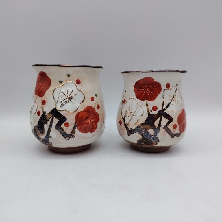 Coppia di tazze in ceramica Kyoyaki - Ume