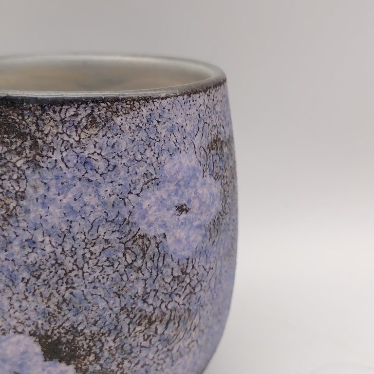 Coppia di tazze in ceramica Kyoyaki con motivo floreale Nanban
