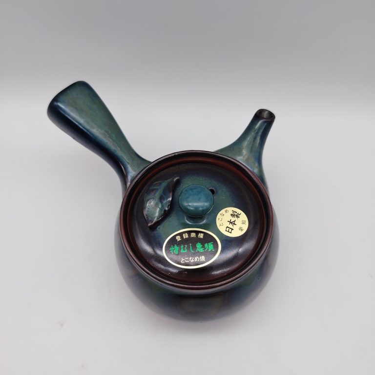 Kyusu in ceramica verde con fogliolina - 380ml