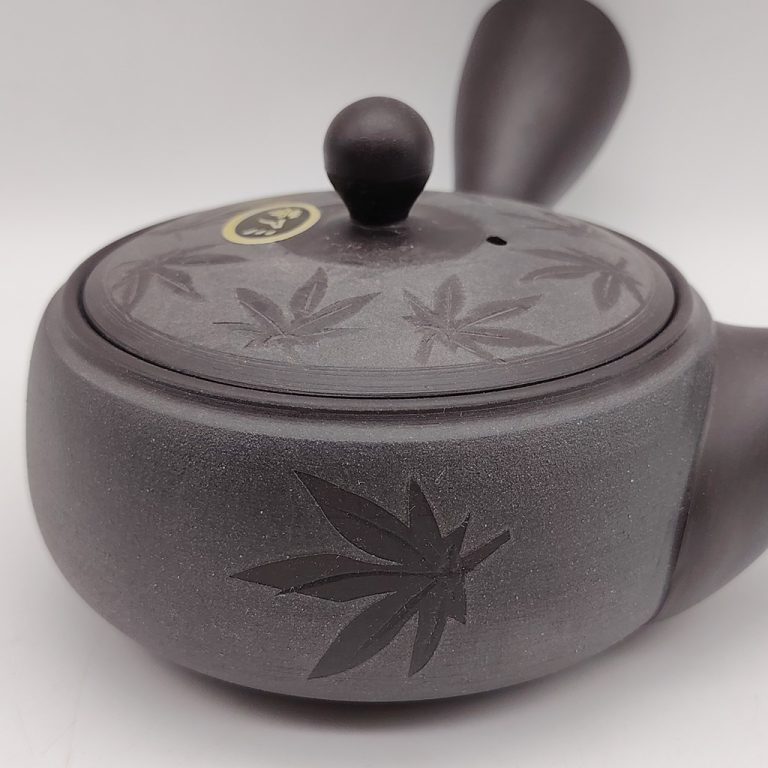 Kyusu nera con foglie di acero "Koyo" - 290ml