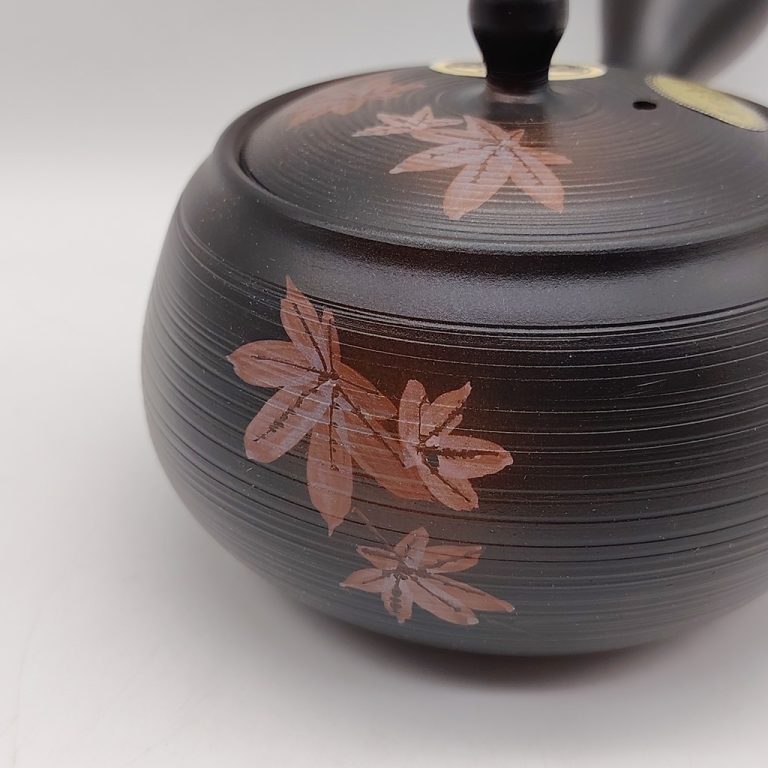 Kyusu nera con foglie di acero rosse "Koyo" - 370ml