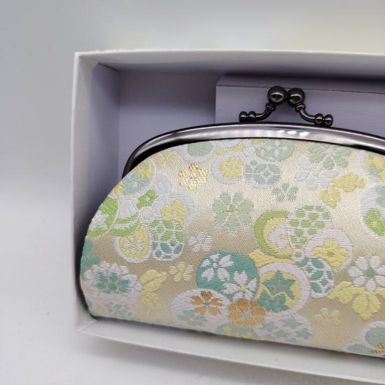 Portamonete artigianale da Kyoto L - Avorio con fiori verdi
