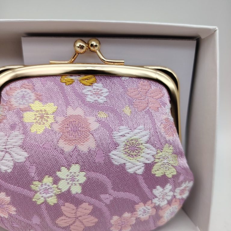 Portamonete artigianale da Kyoto M - Rosa con fiori di ciliegio