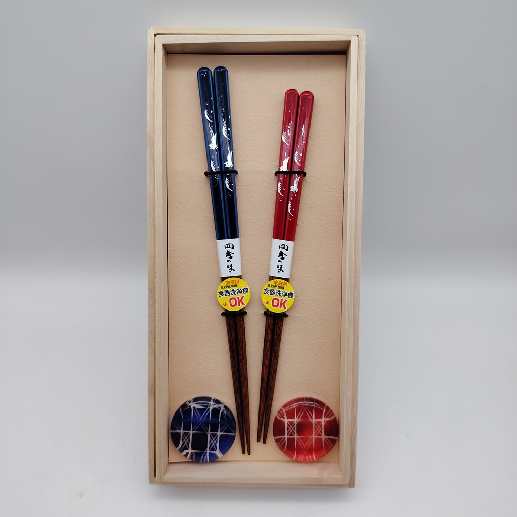 Coppia di bacchette "neko" con poggia-hashi e scatola in legno