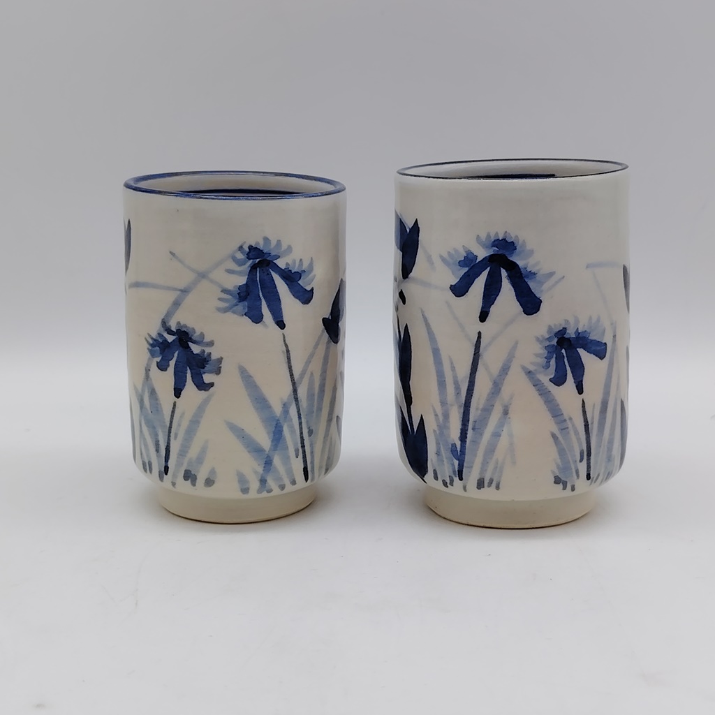 Coppia di tazze in ceramica Kyoyaki - Gosu Akikusa