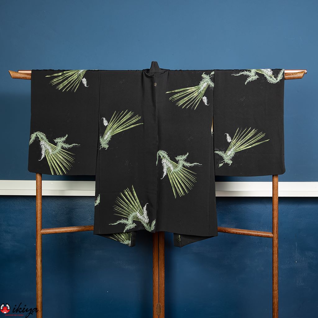 Haori da donna formale in seta nera con felci