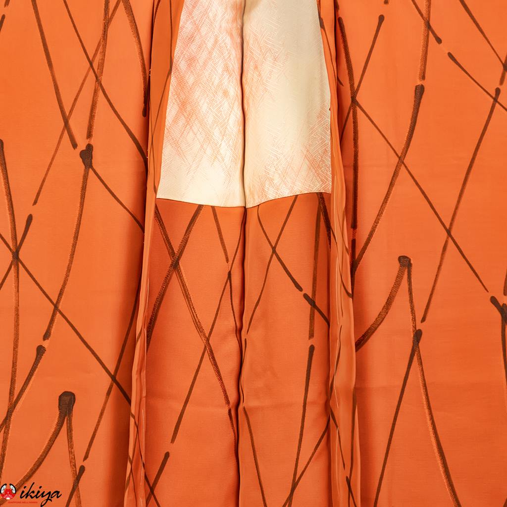 Haori da donna in seta arancione con linee nere