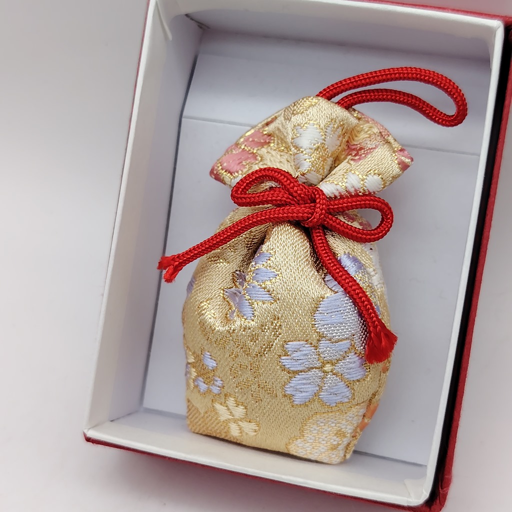 Sacchettino profumato da Kyoto "Nioi Bukuro" - crema con fiori colorati