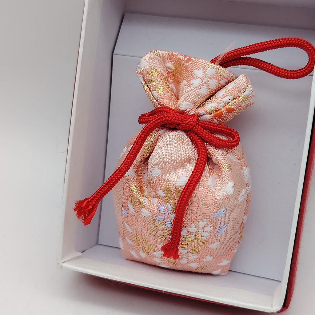 Sacchettino profumato da Kyoto "Nioi Bukuro" - rosa con sakura e coniglietti