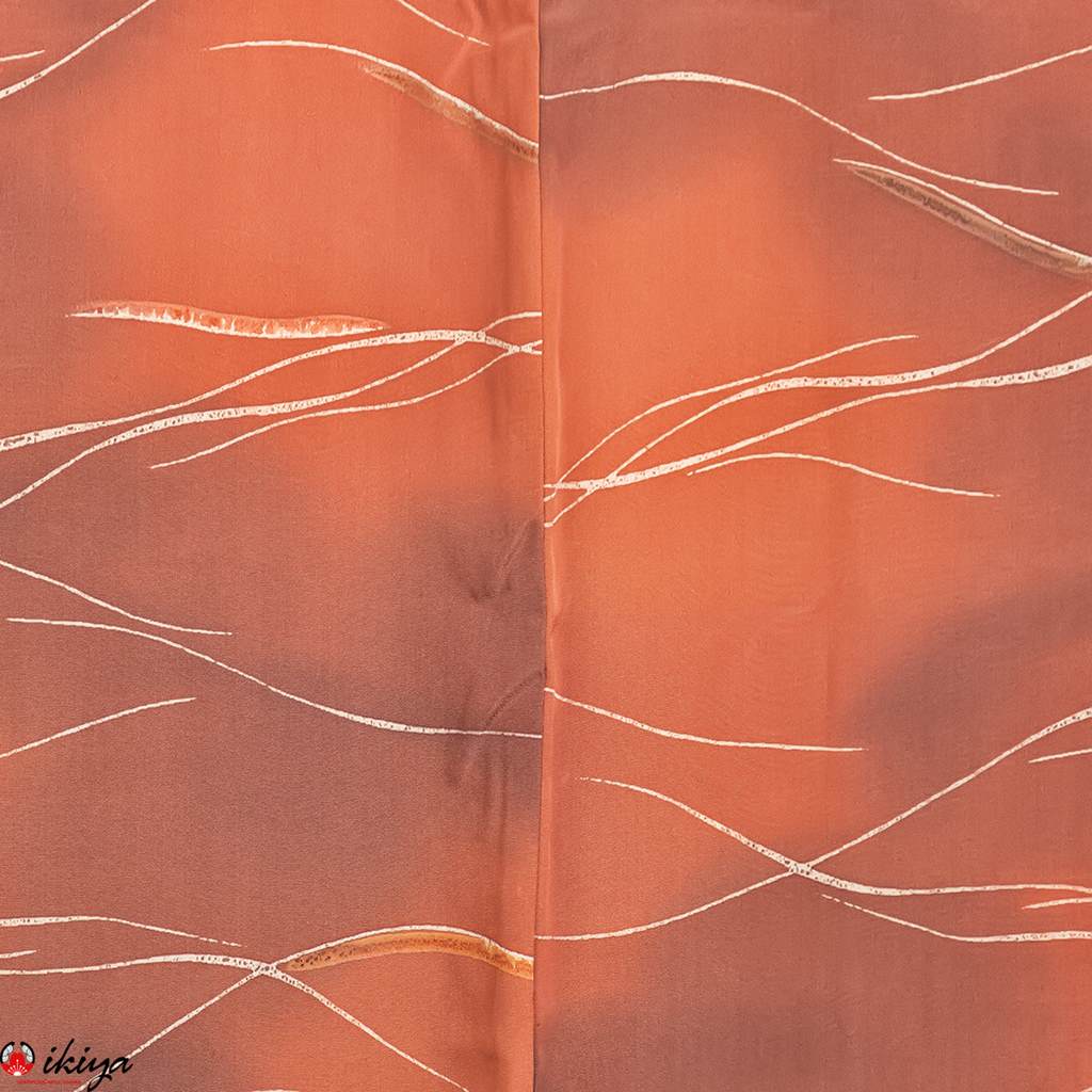 Haori da donna in seta rosa scuro con onde bianche