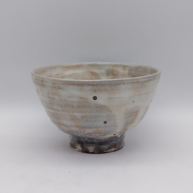 Tazza da matcha "chawan" in ceramica Hagi con effetto sfumato "gohonte" opera del maestro Seigan Yamane