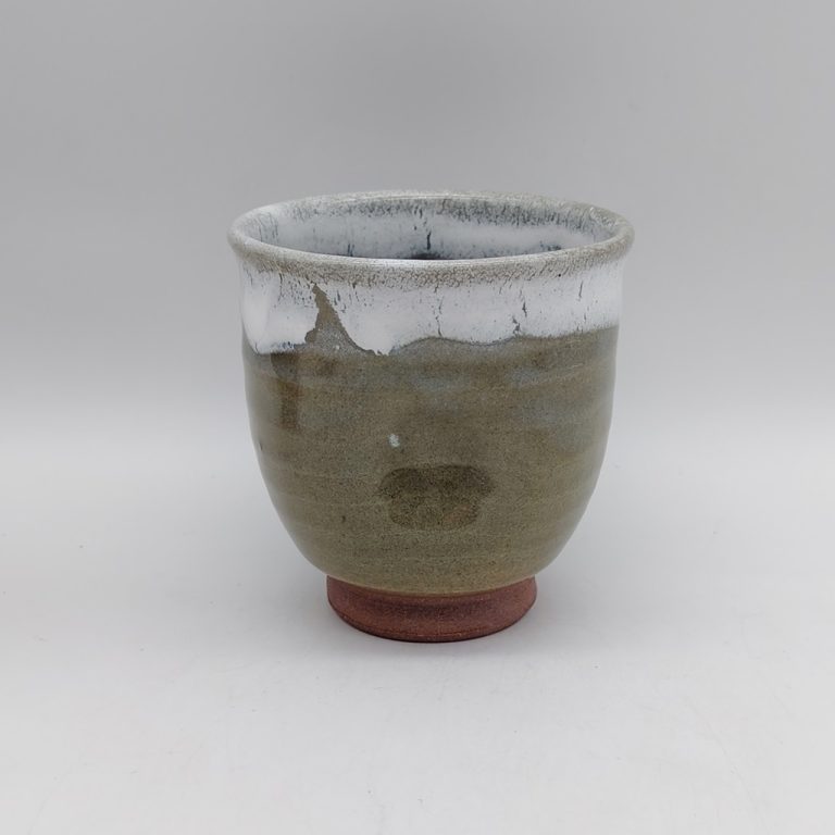 Tazza da tè in ceramica di Hagi di colore verde con bordo bianco
