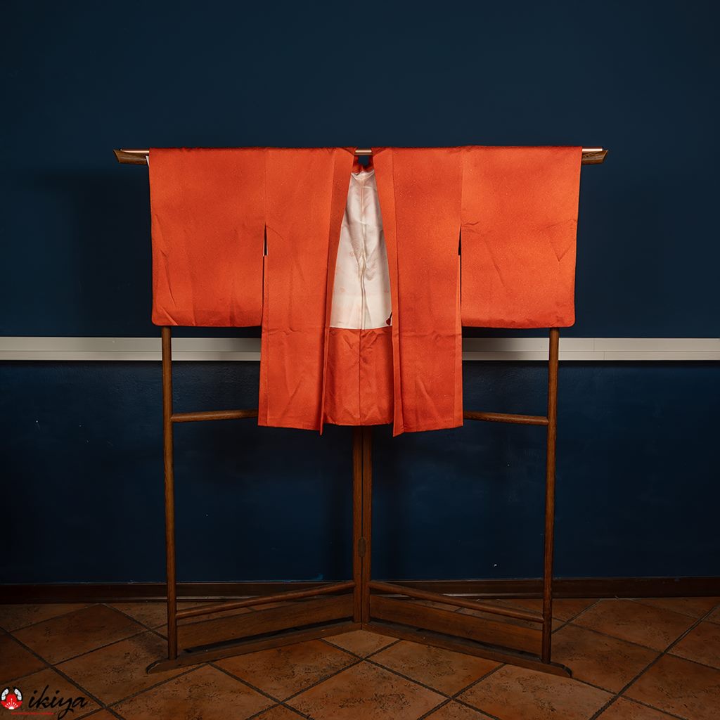 Haori da donna in morbida seta damascata di colore arancio