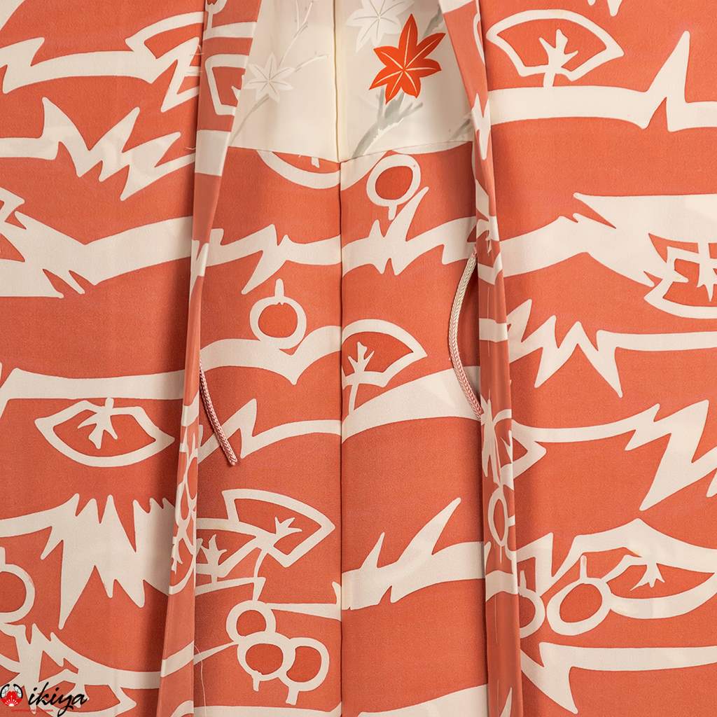 Haori da donna in seta rosa con motivo di paesaggio astratto