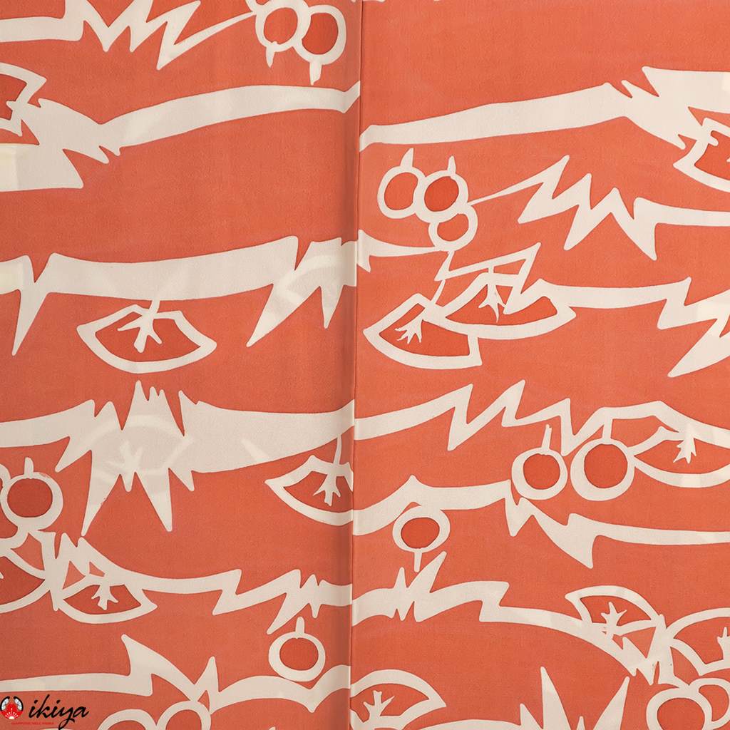 Haori da donna in seta rosa con motivo di paesaggio astratto