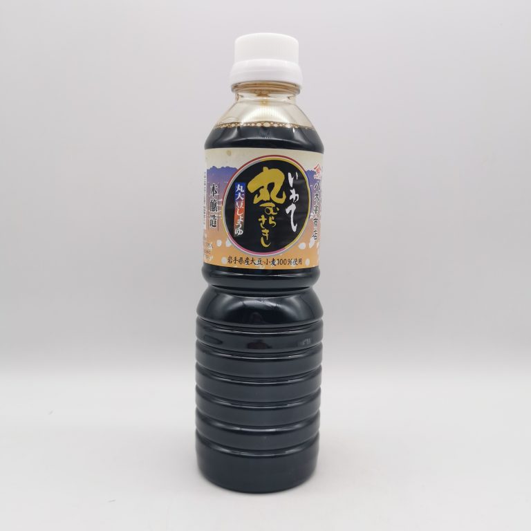 Bottiglia di salsa di soia Iwate Marumurasaki Yagisawa Shoten da 300ml con etichetta nera e dorata, su sfondo neutro che evidenzia il design tradizionale