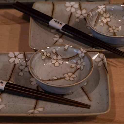 Plates and tableware sets