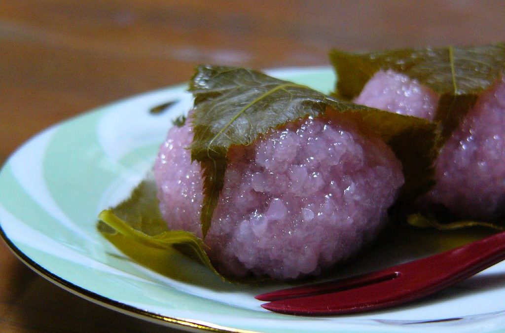 Sakura mochi: ricetta del dolcetto giapponese ai fiori di ciliegio