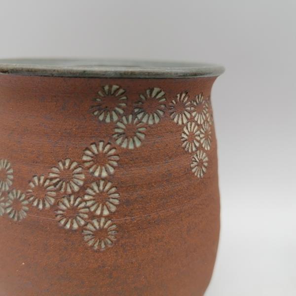 Coppia di tazze in ceramica Kyoyaki - Kiku Mishima - immagine 6
