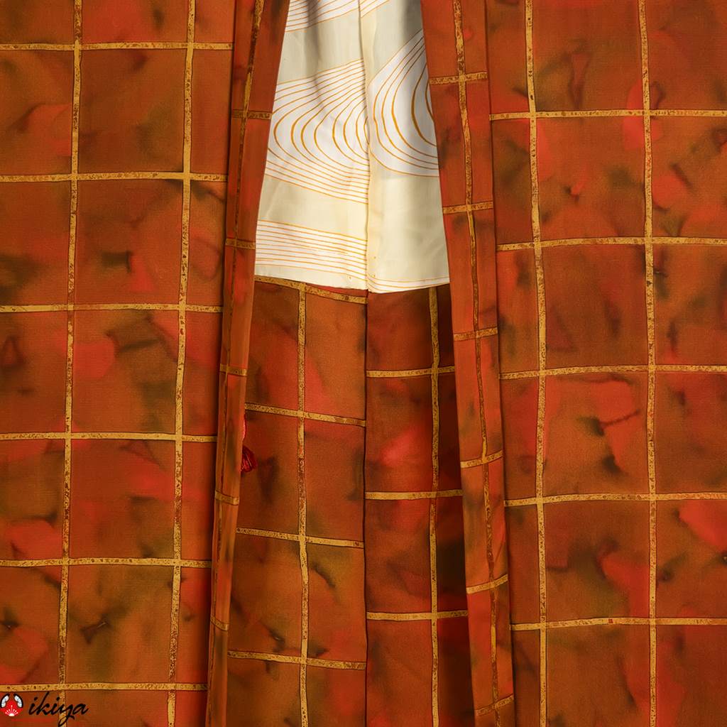 Haori da donna in seta arancione con fantasia a quadri - immagine 2