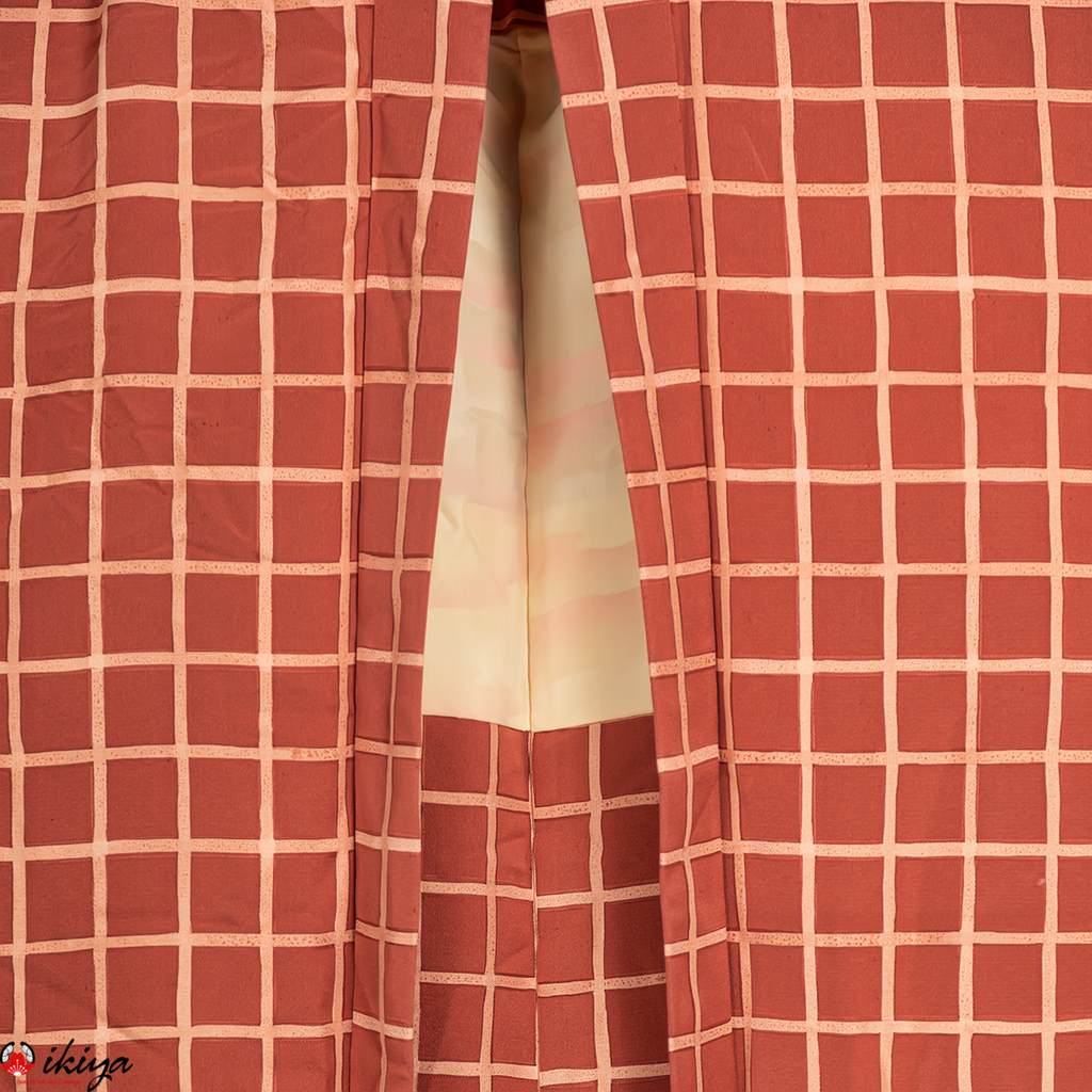Haori da donna in seta rosa antico a quadri - immagine 2