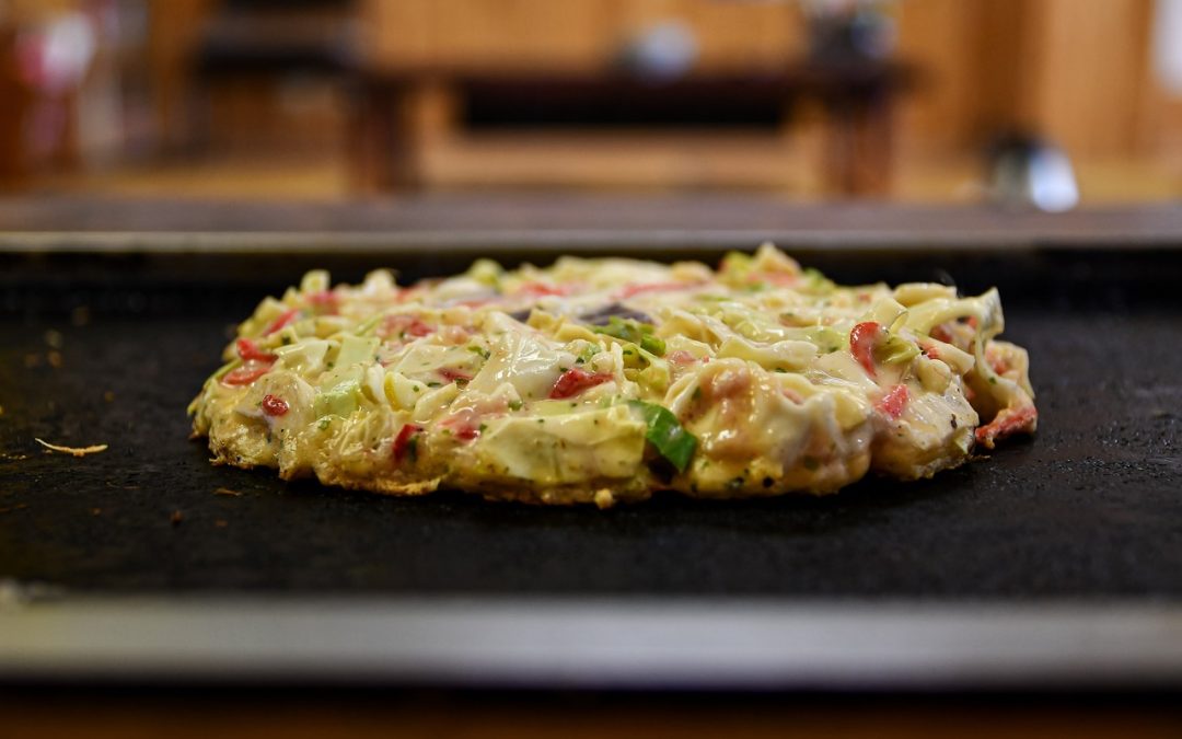 Cucina giapponese online assieme alla chef Kinu Yukawa – Street food: okonomiyaki, yakisoba e omusoba | domenica 13 aprile 2025 alle 11.00