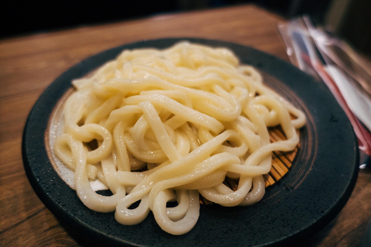 Cucina giapponese online con Kinu Yukawa: Udon & Kakiage fatti in casa | domenica 1 giugno 2025 alle 11:00