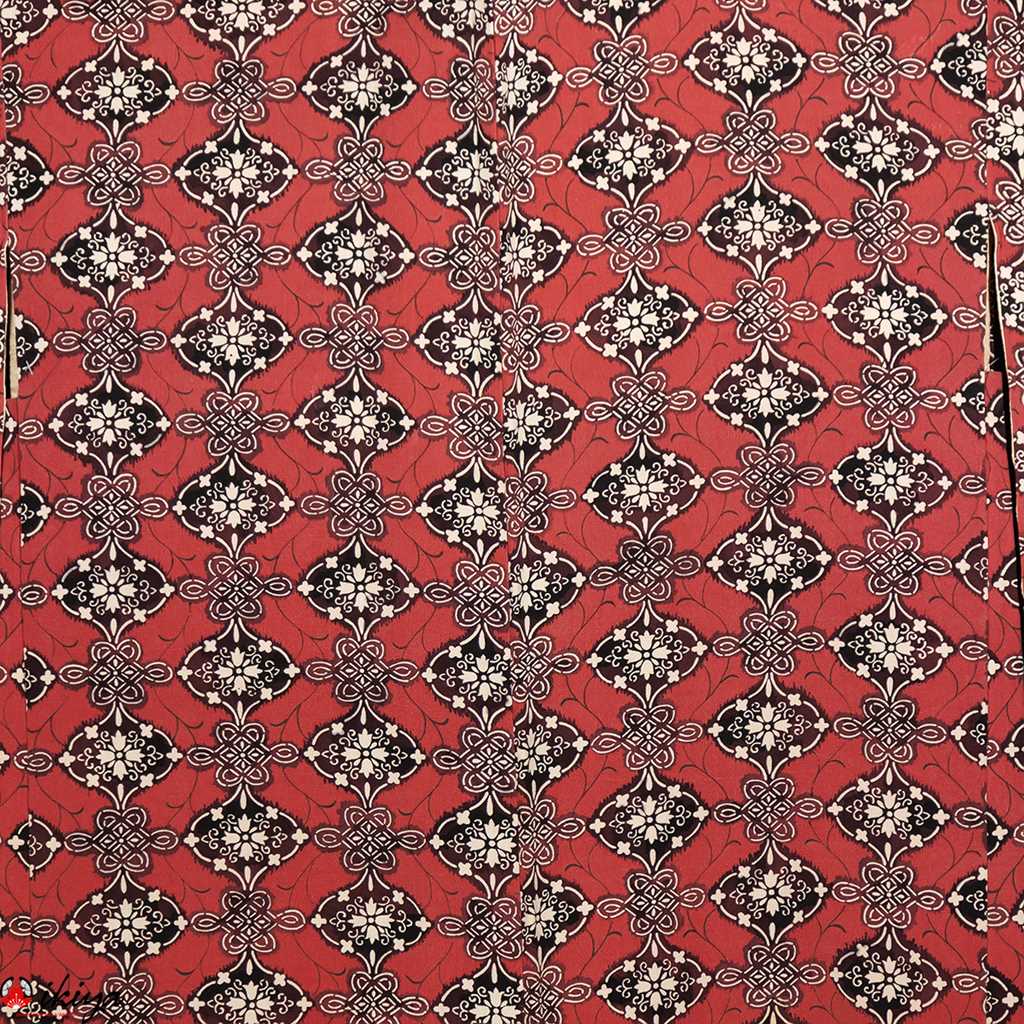 Haori da donna in seta chirimen rossa con arabeschi - immagine 4
