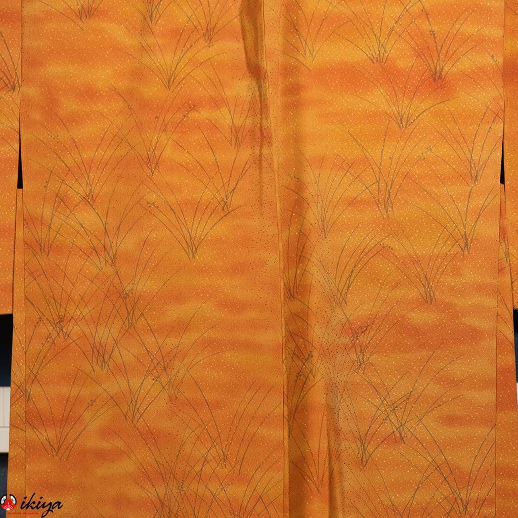 Haori vintage in seta ocra ad effetto sfumato con fili d’erba - immagine 4