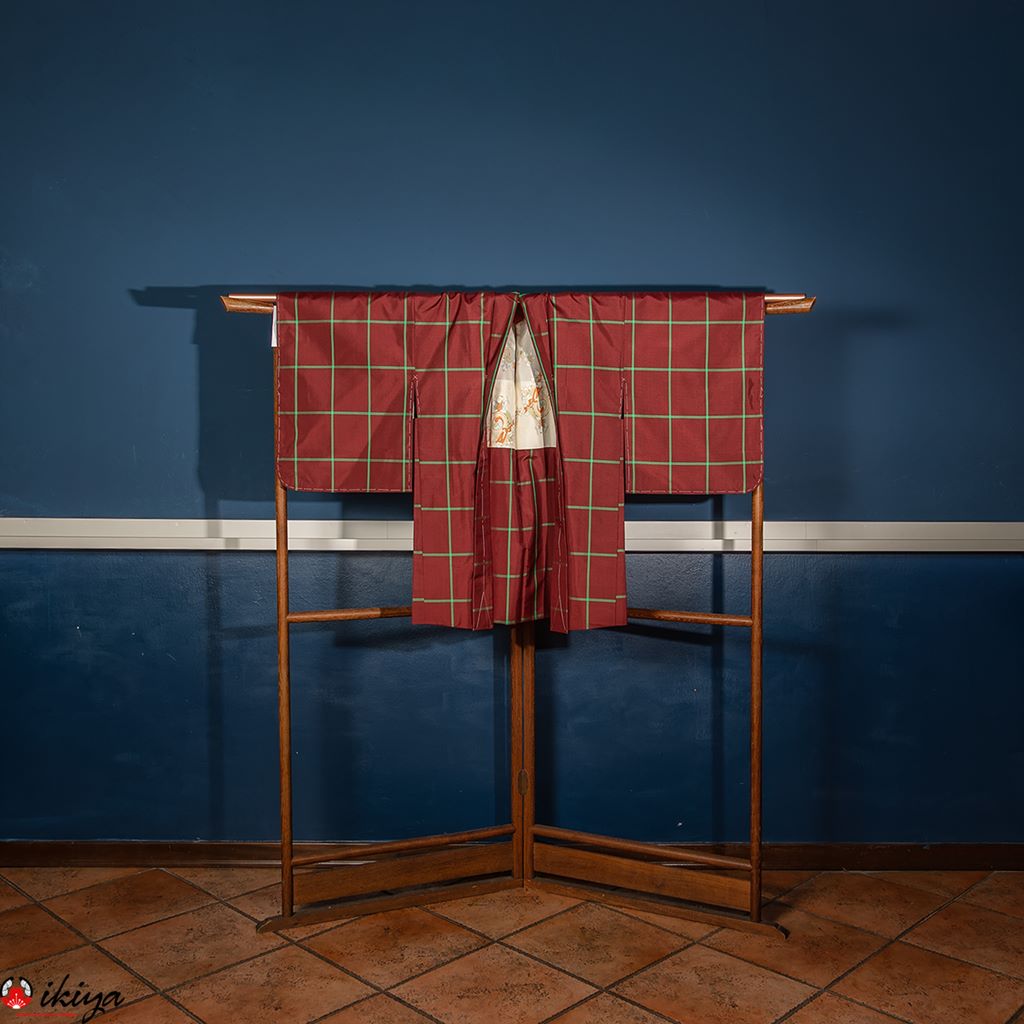 Haori da donna in seta rosso bordeaux con motivo a quadri