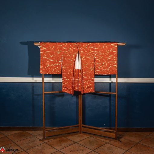 Haori vintage in seta arancione scuro con foglie di bambù stilizzate