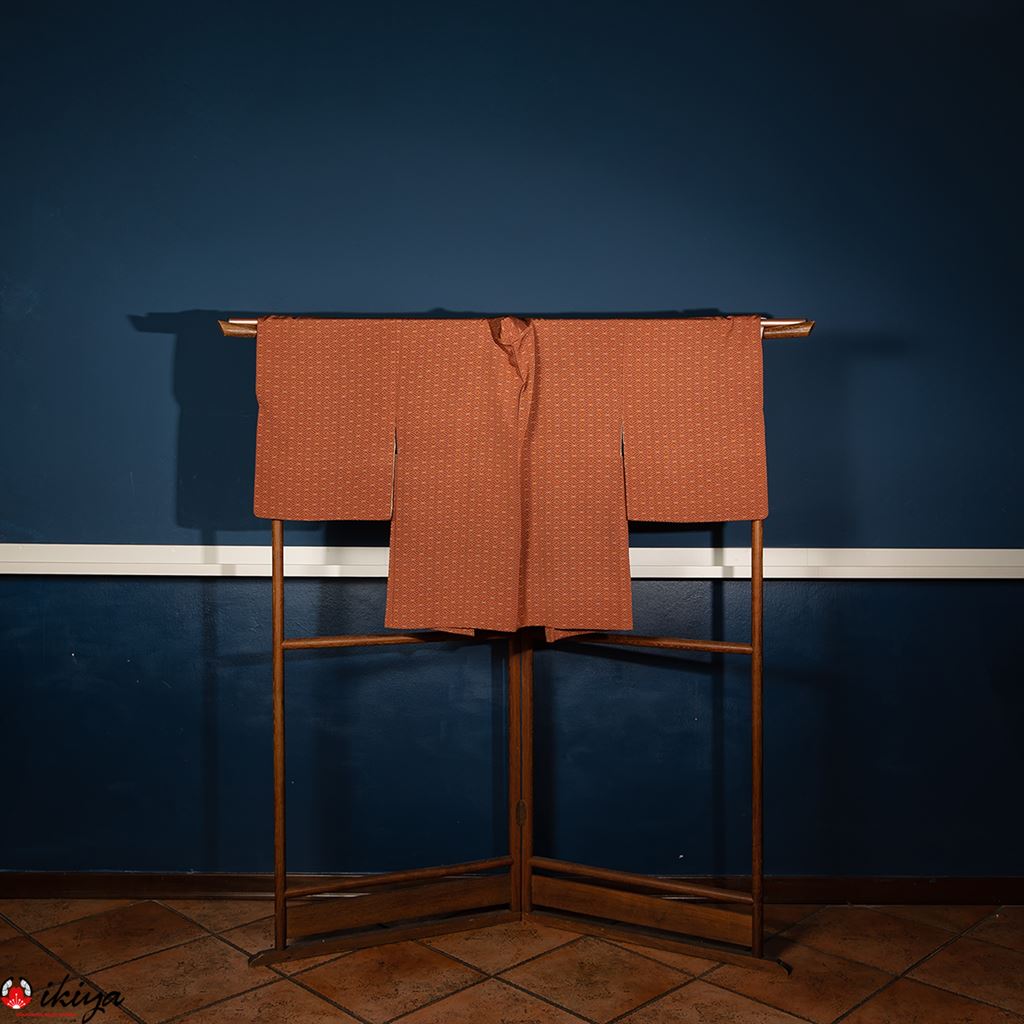 Haori vintage in seta marrone chiaro con motivo shippo e fodera decorata - immagine 3