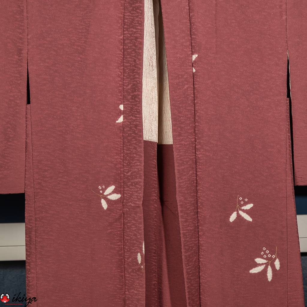 Haori vintage in seta rosa antico con piccolo motivo di foglie e dettagli in foglia d'oro - immagine 4